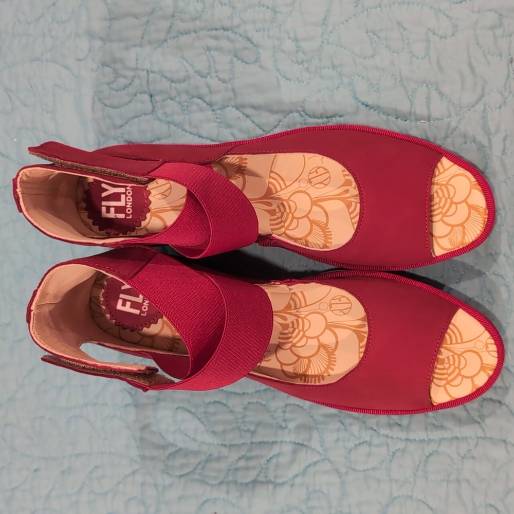Fly London Yefi Platform nwot Red Suede Shoes Sandals EUR 40 US 9 - Picture 7 of 7